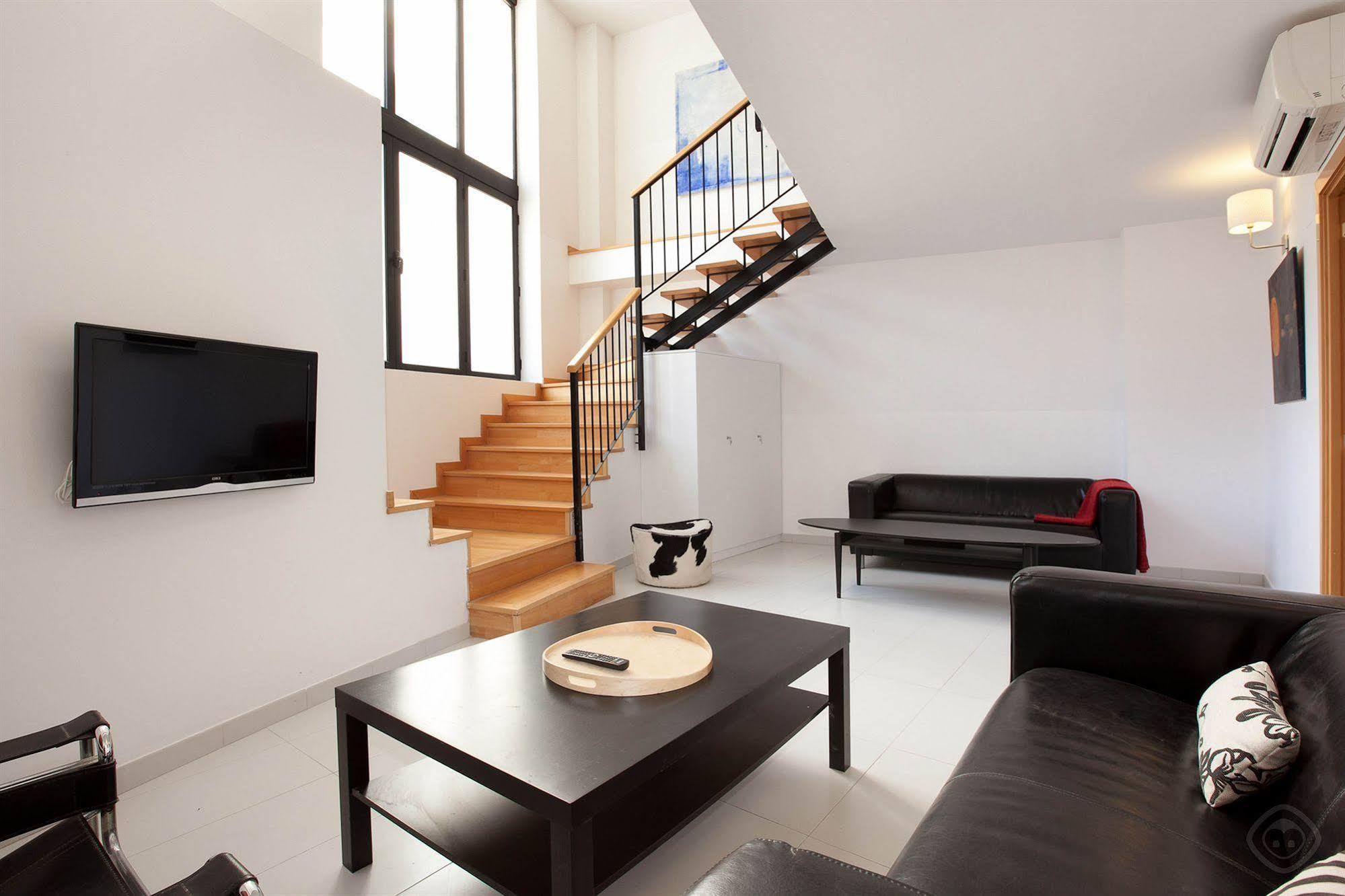 Gracia Apartments Барселона Экстерьер фото
